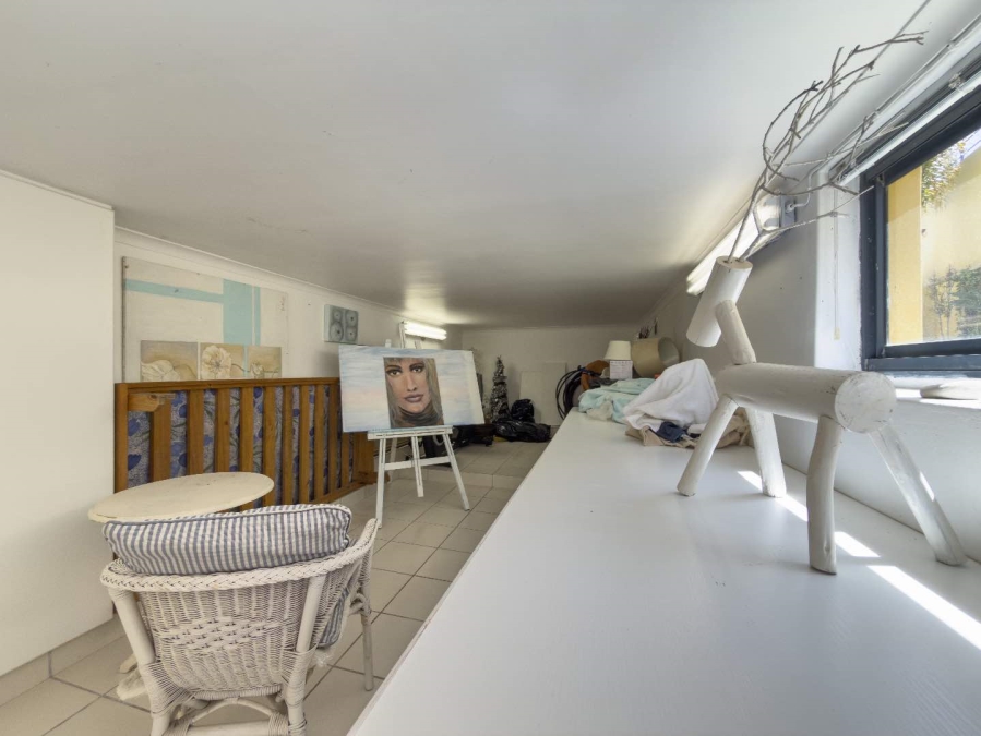4 Bedroom Property for Sale in Sunset Links Western Cape